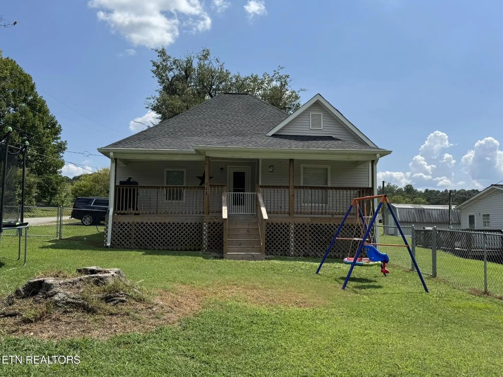 128 N Ridge Ave, Rockwood