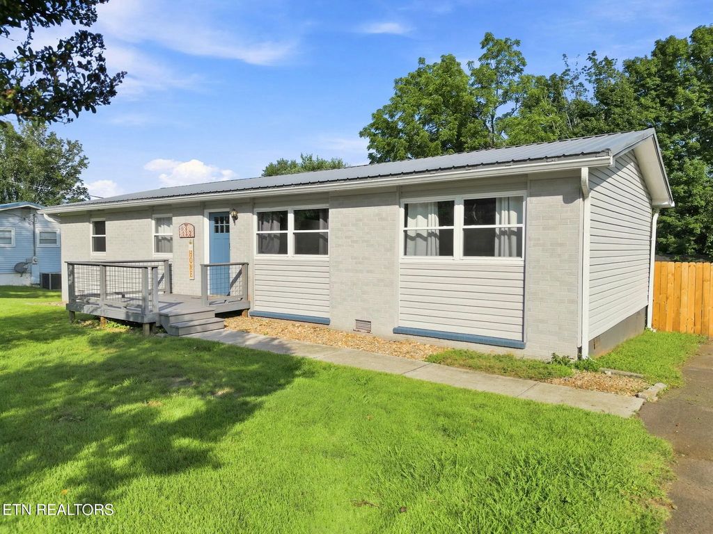 112 Blue Ridge Lane, Seymour