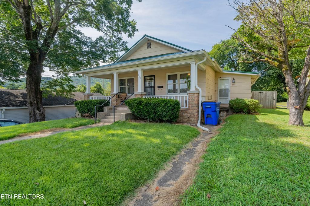 213 Devonia St, Harriman