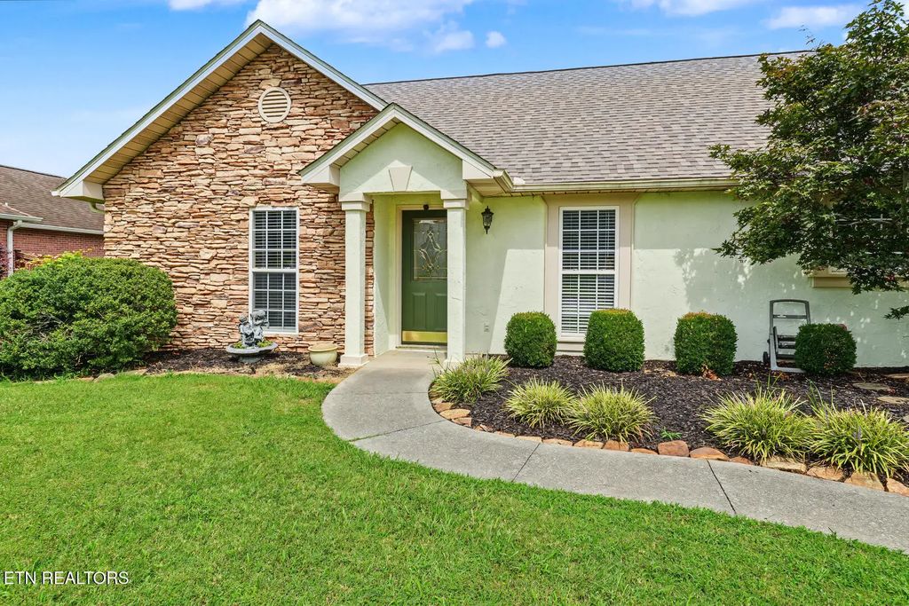 2113 Spalding Drive, Maryville