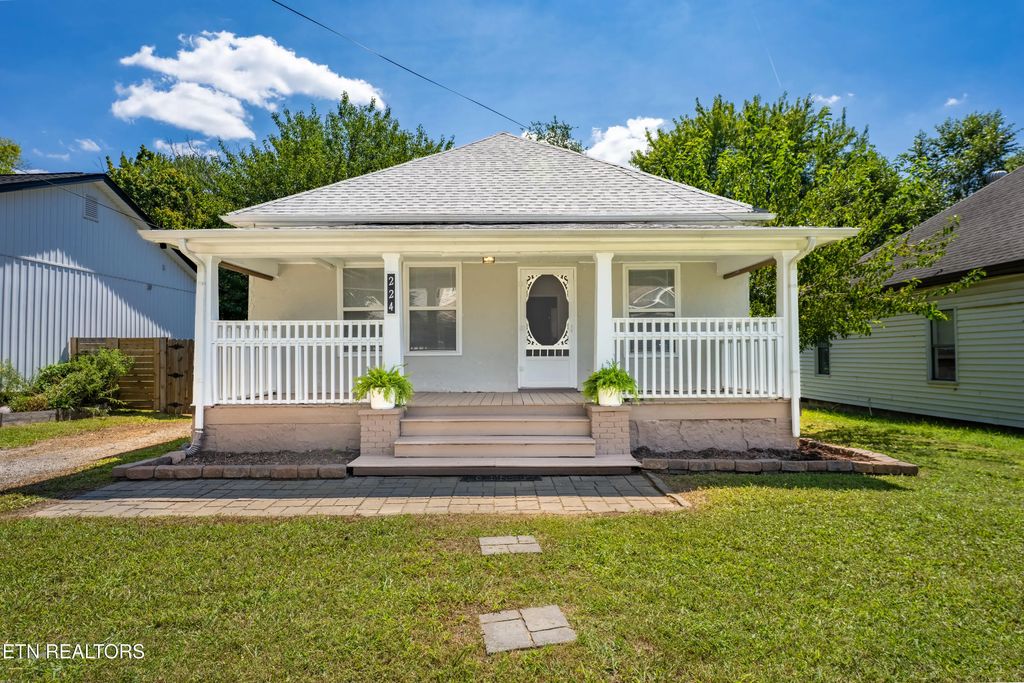 224 E Morelia Ave, Knoxville