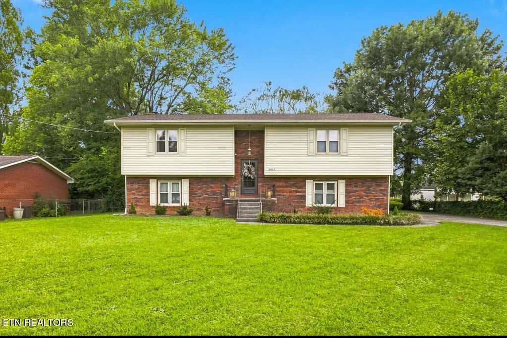 4997 Beverly Rd, Knoxville