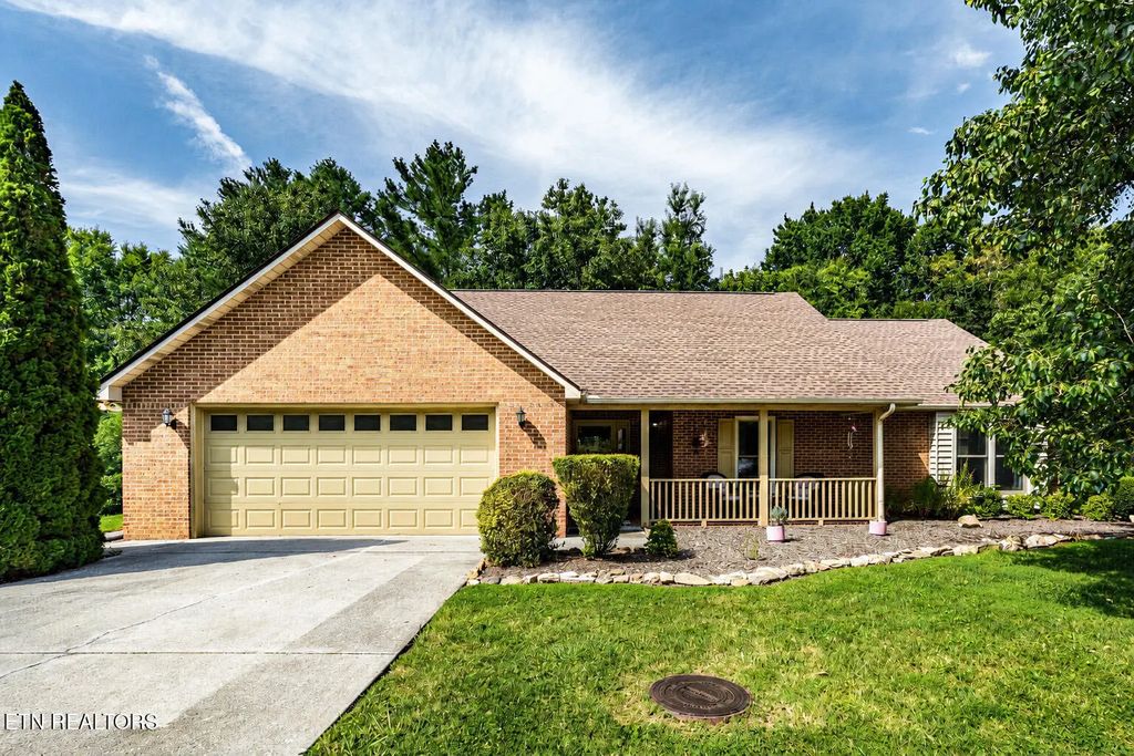 3541 Greywolfe Drive, Knoxville