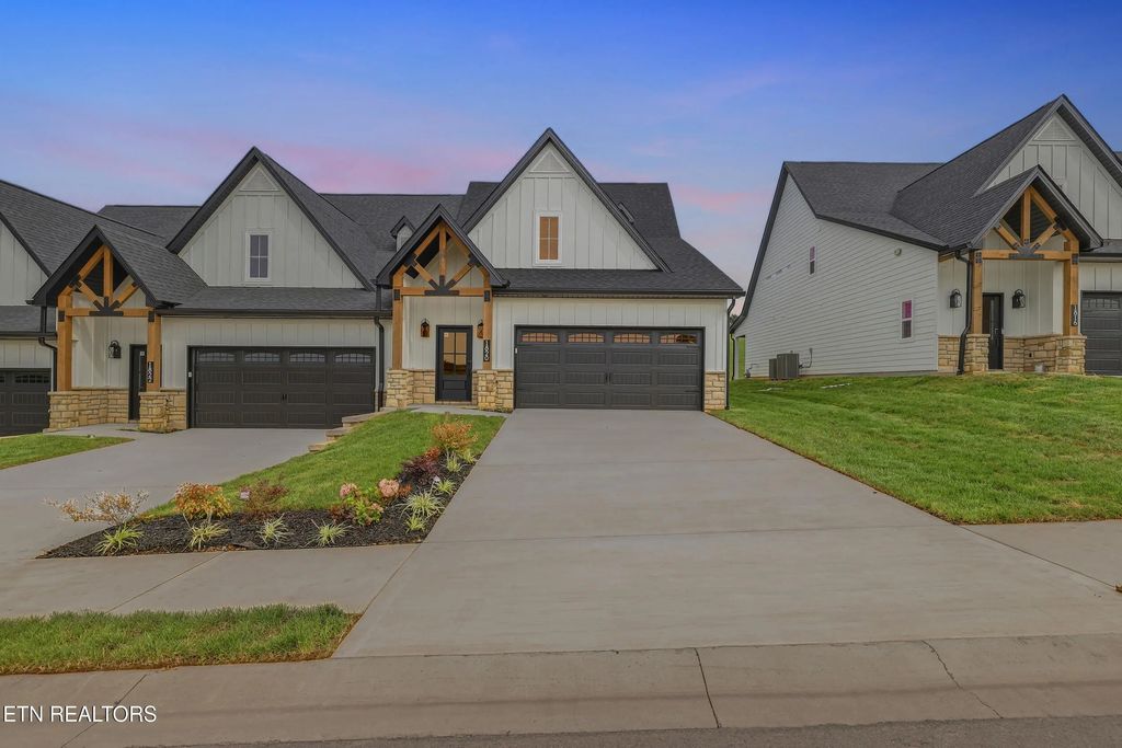 1820 Poplar Springs Place, Maryville