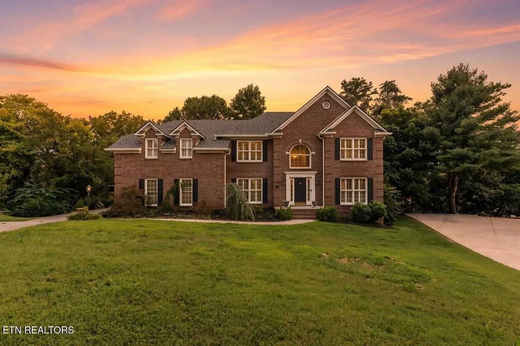 10320 Castlebridge Court, Knoxville