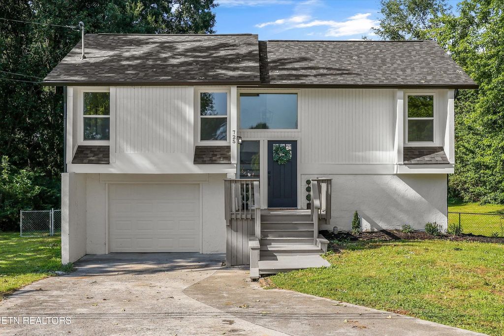 725 Hidden Valley Rd, Knoxville
