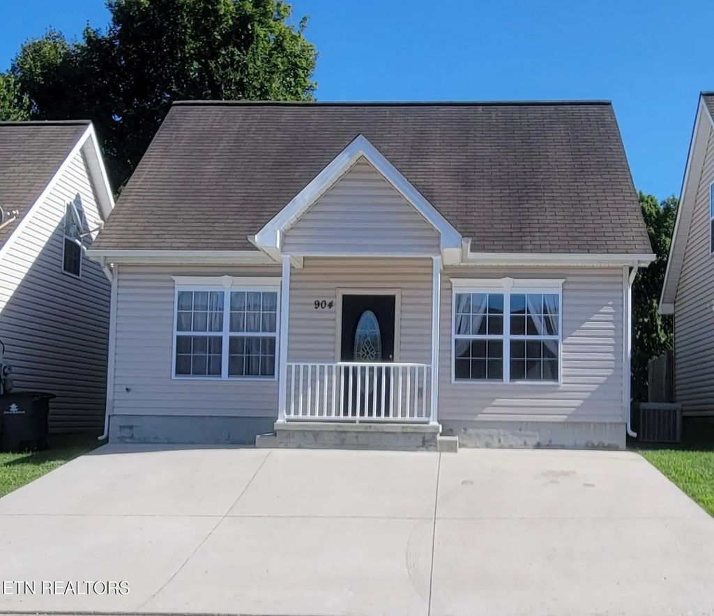 904 Hazelbrook Way, Knoxville