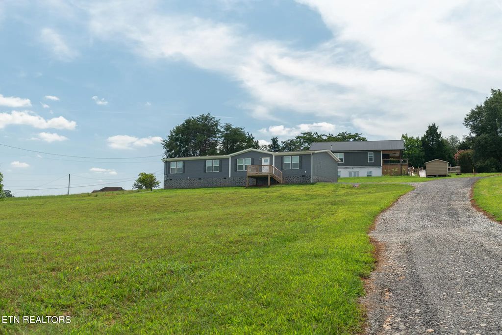 119 Graham Rd, Blaine