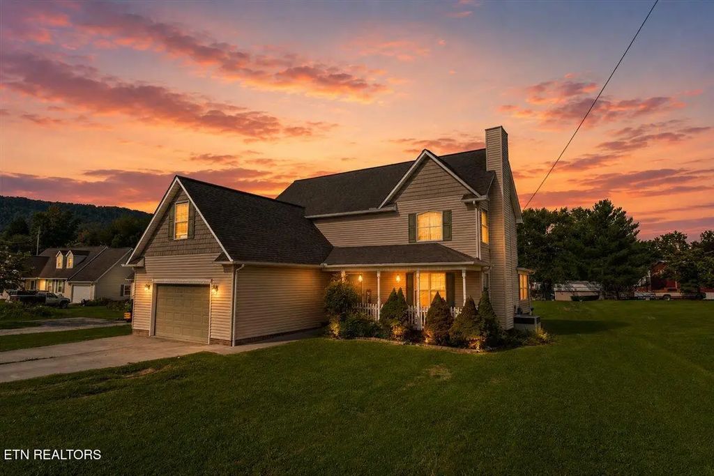 356 Elkins Rd, Jacksboro