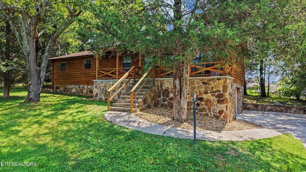 114 Lydia Lane, Maryville