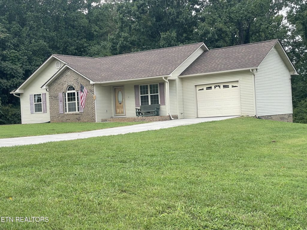 2302 West Rd, Talbott