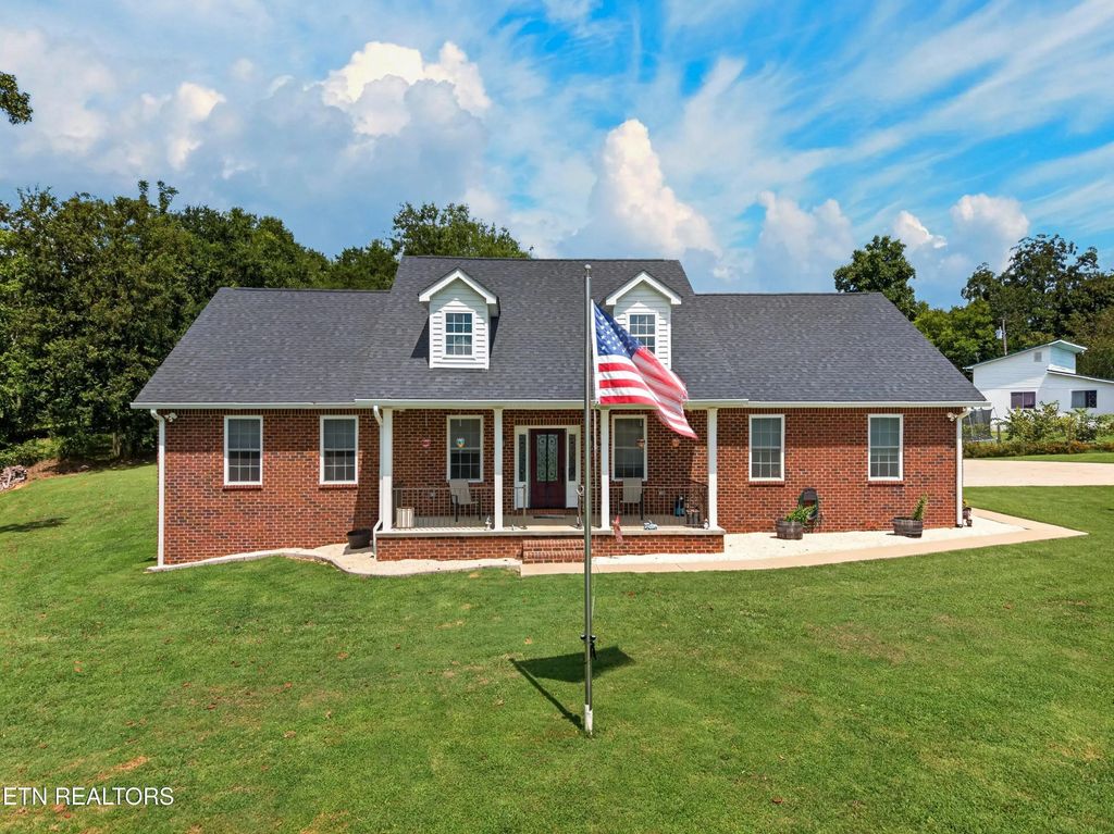 408 Haynes Road, Dandridge