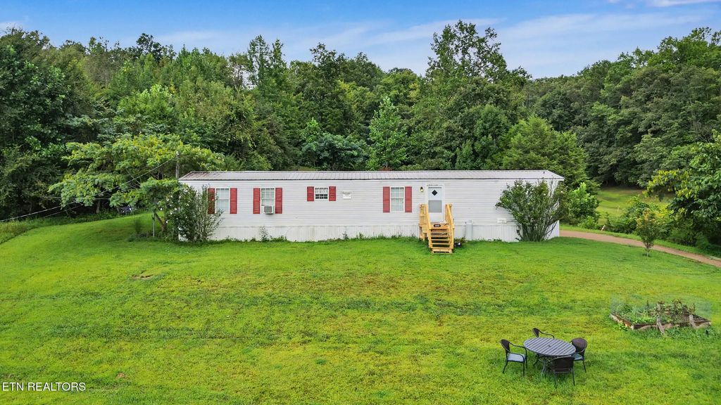 1040 Old Solomon Ferry Rd, Newport