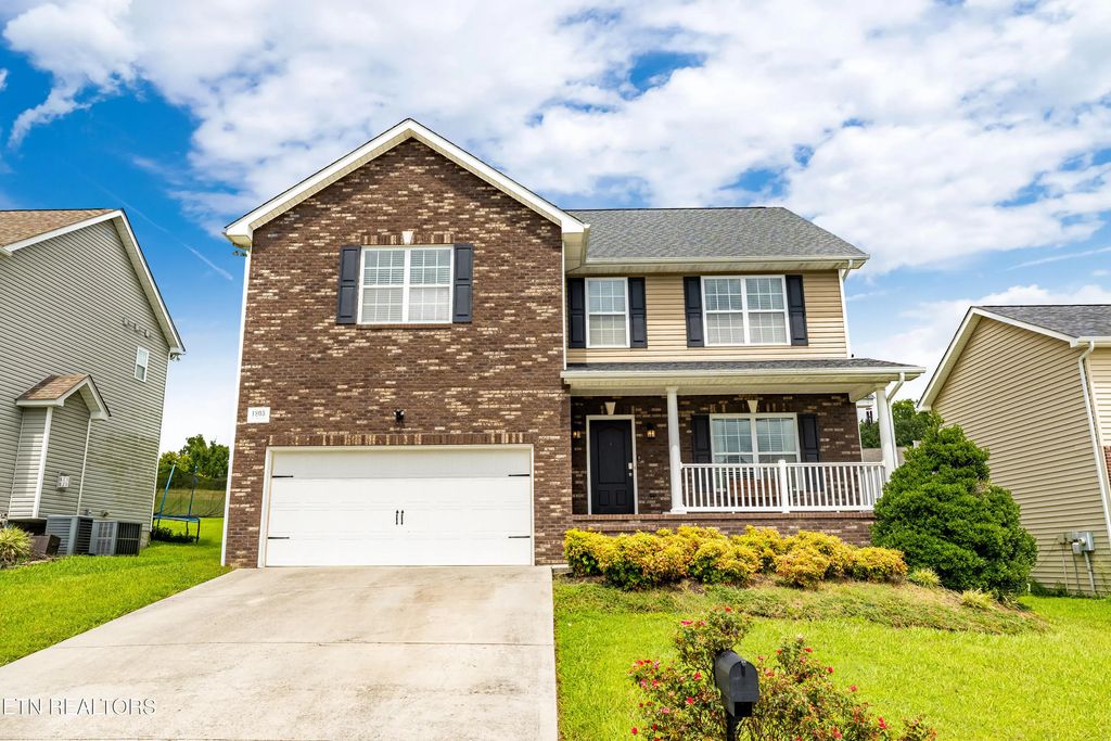 1805 Point Wood Drive, Knoxville