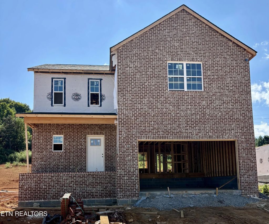 503 Eastland Park Drive 122, Blaine