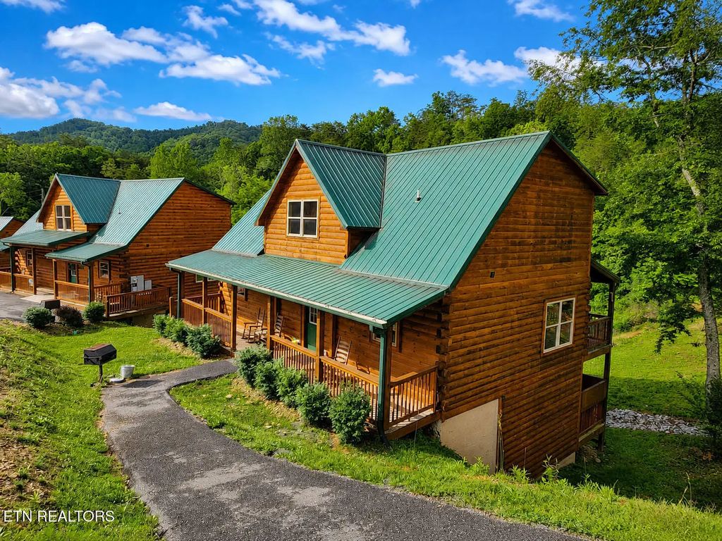 2933 Fiddlers Creek Way, Pigeon Forge