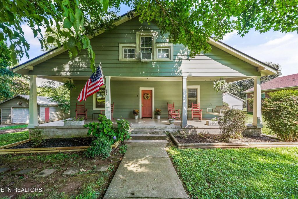 8 W Farrell St, Niota