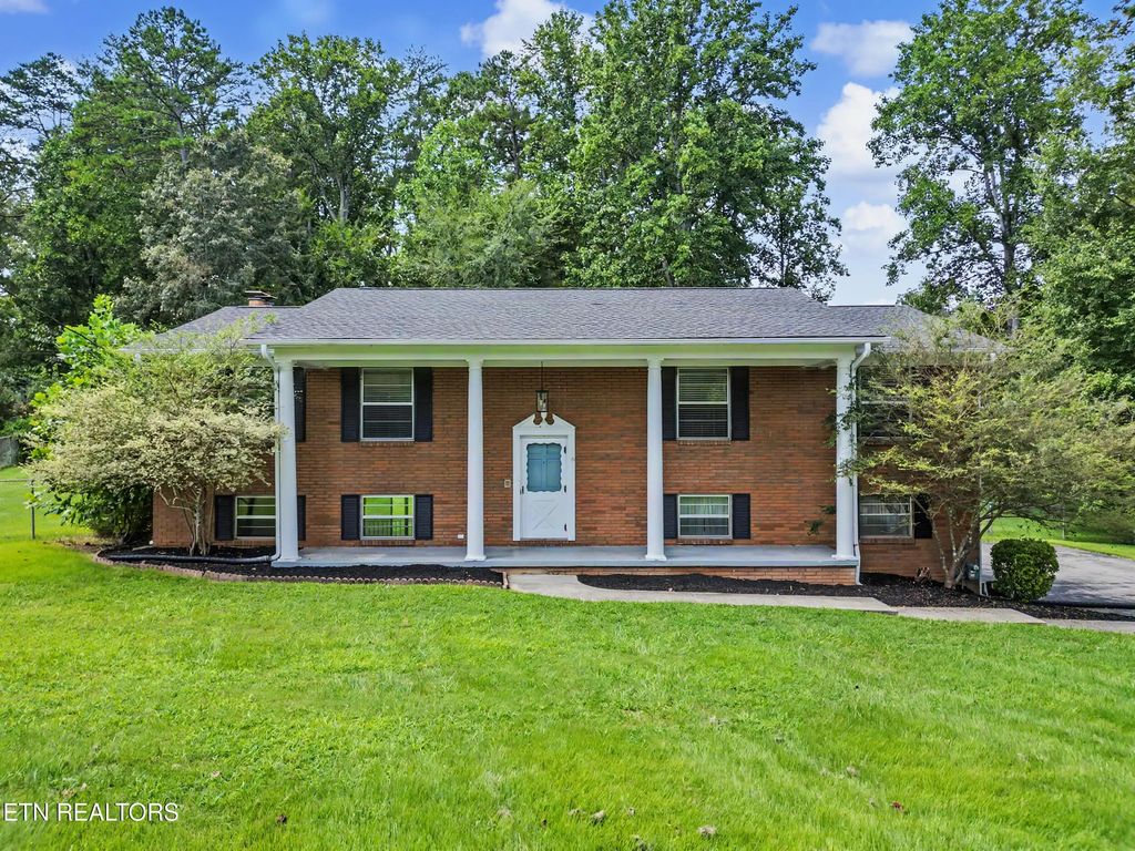 7700 Bridgette Circle, Knoxville