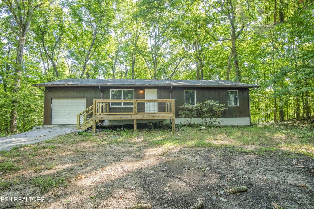 550 Shady Lane, Kingston