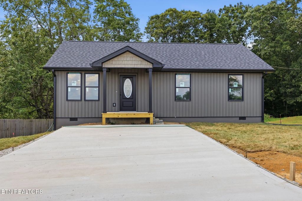 207 Long Hollow Rd, Clinton