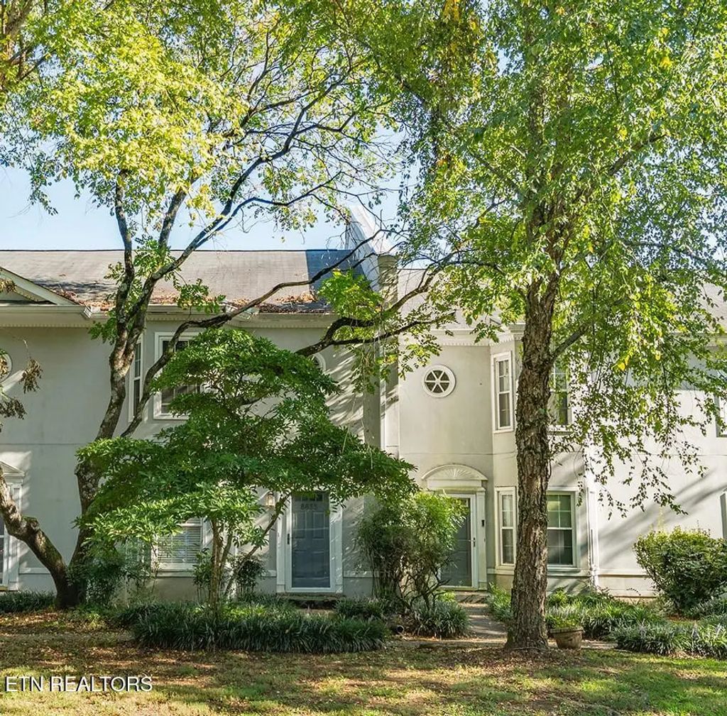 8833 Ashton Court, Knoxville