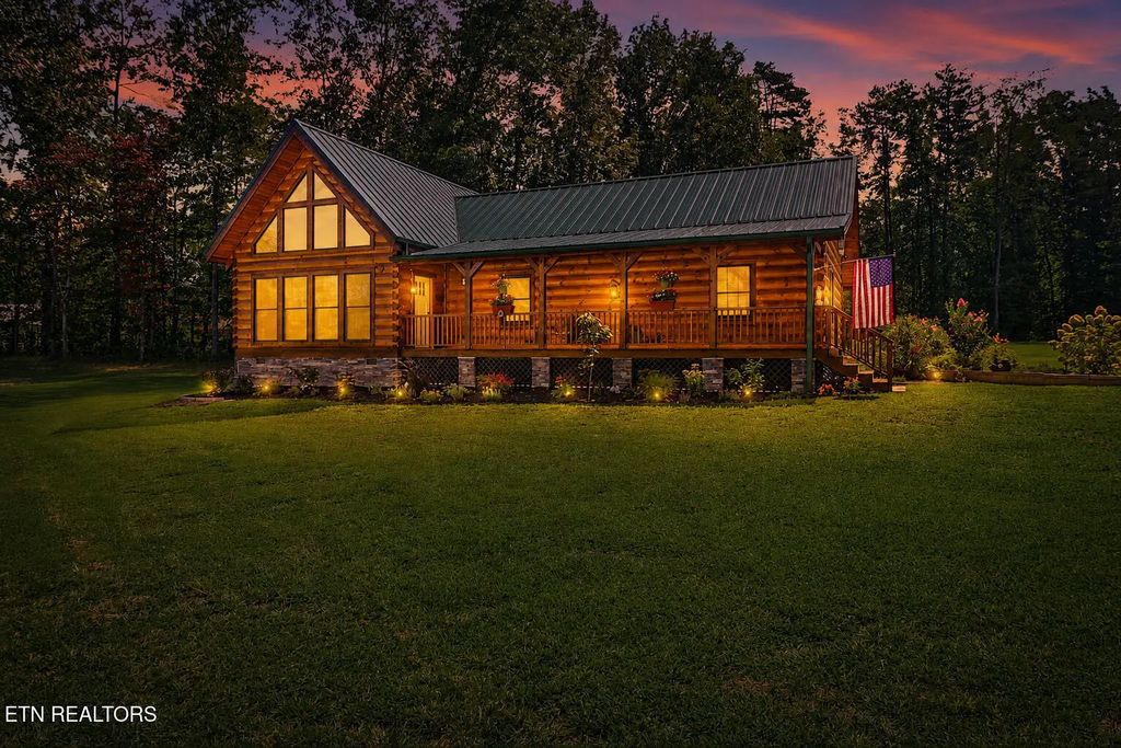 299 Anderson Tinch Ave, Jamestown