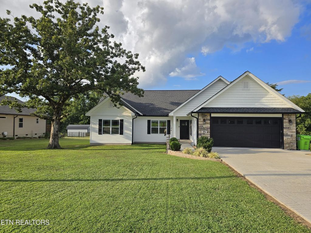 35 Perry Creek Drive, Crossville
