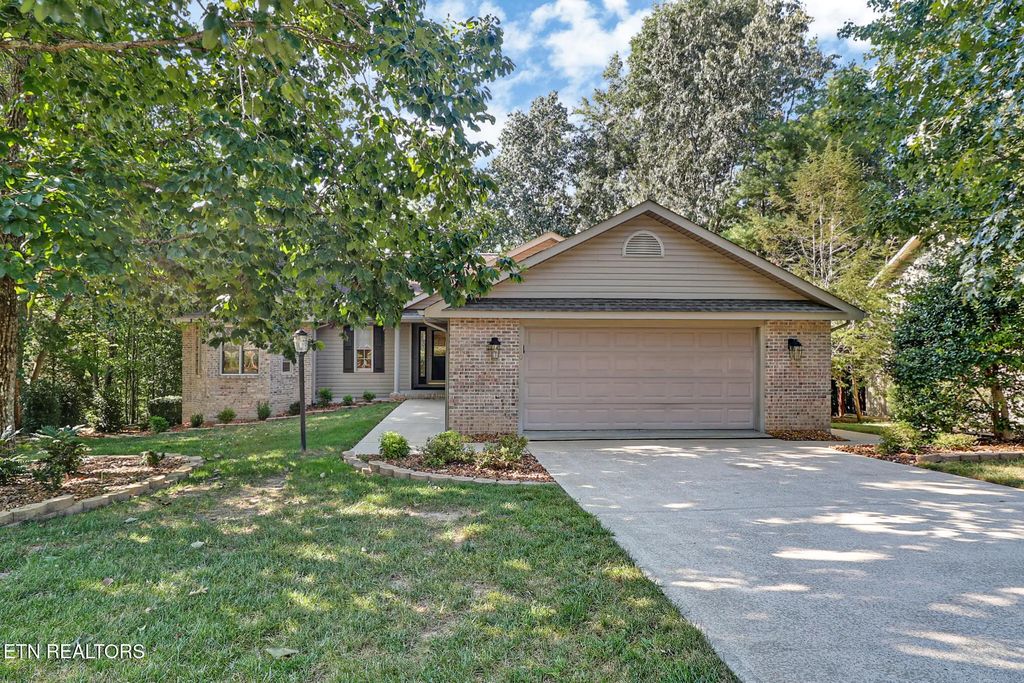 110 Lynhurst Drive, Crossville