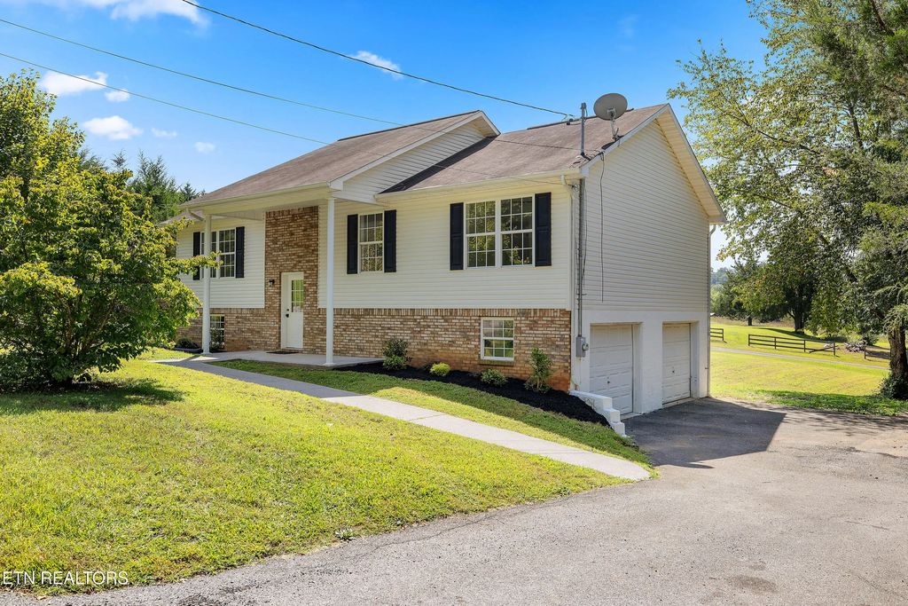621 Odell Court, Strawberry Plains