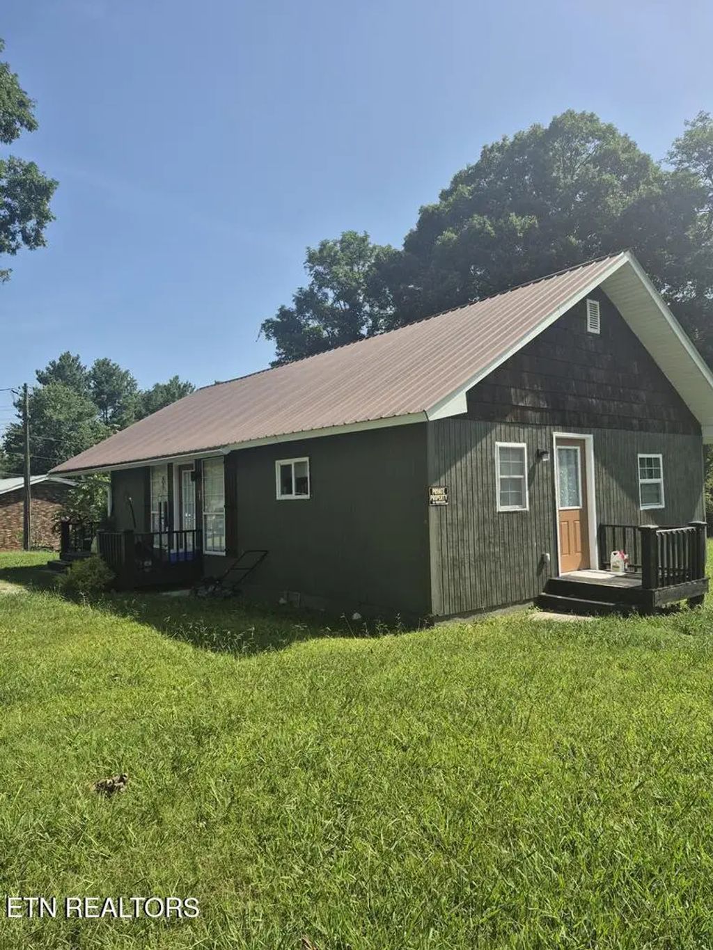 428 Patton Heights Circle, Jamestown