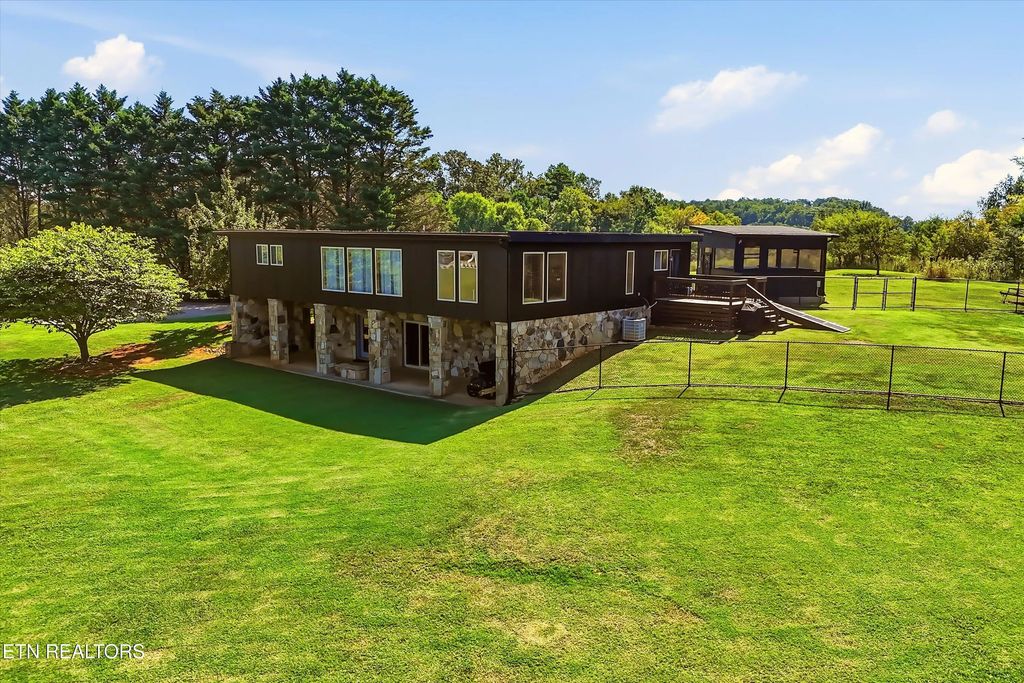 683 Clearview Drive, Maryville