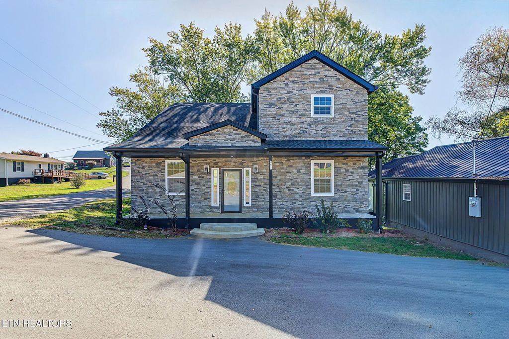 901 & 903 Kyle St, LaFollette