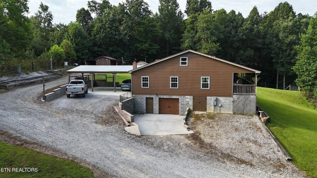 175 Ridge Rd, Monterey