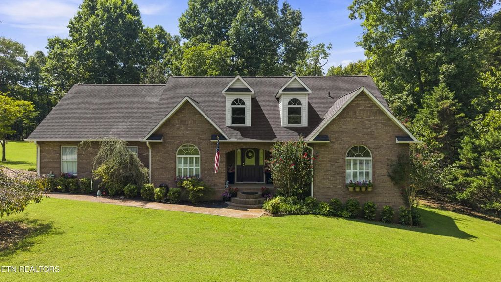 3217 Cove Lane, Louisville