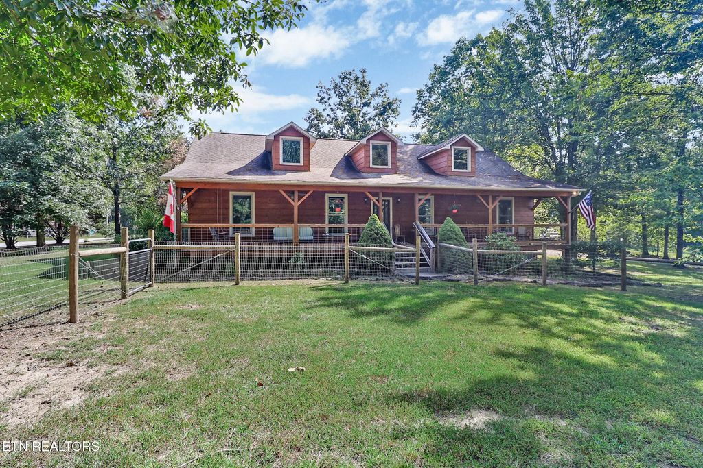 618 Ridge Top Drive, Jamestown