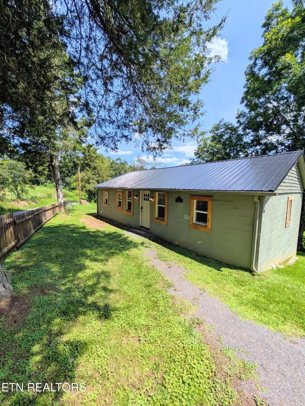 428 Green Welch Rd, Washburn