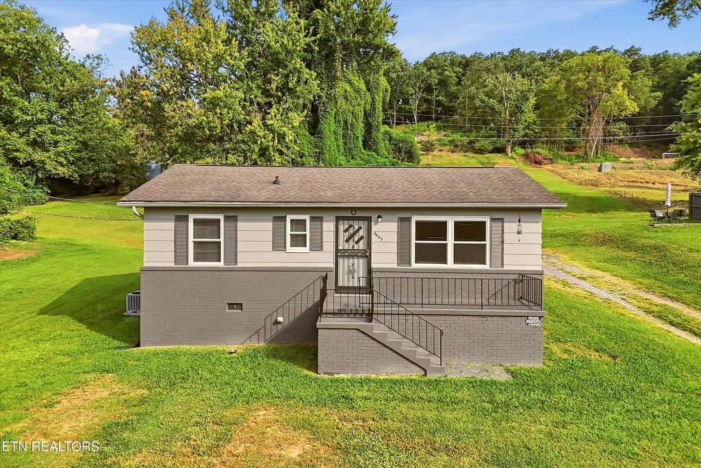 4603 Valley View Rd, Knoxville
