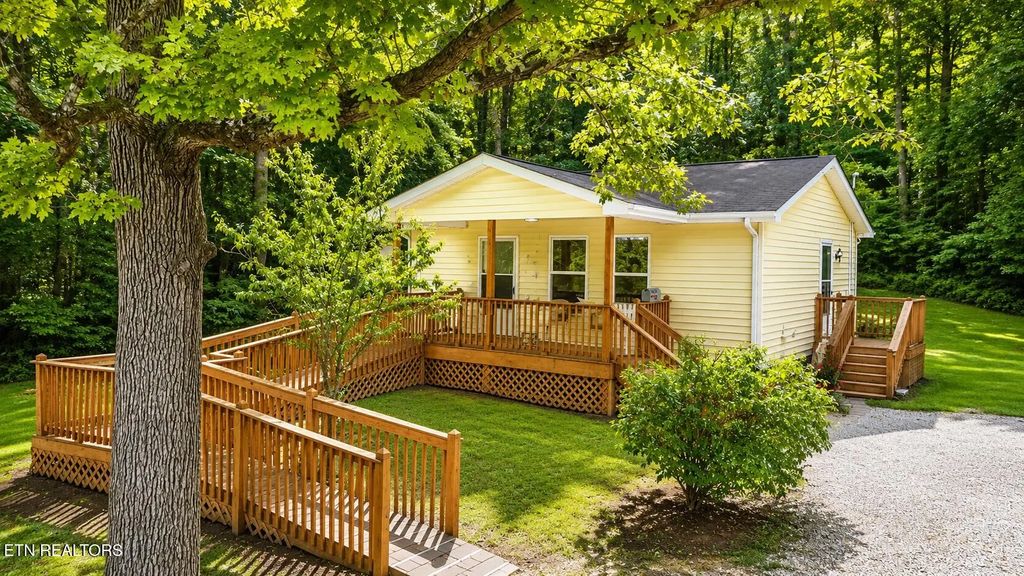 8657 Buffalo Rd, Oneida