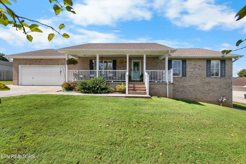 5635 Brandon Park Drive, Maryville