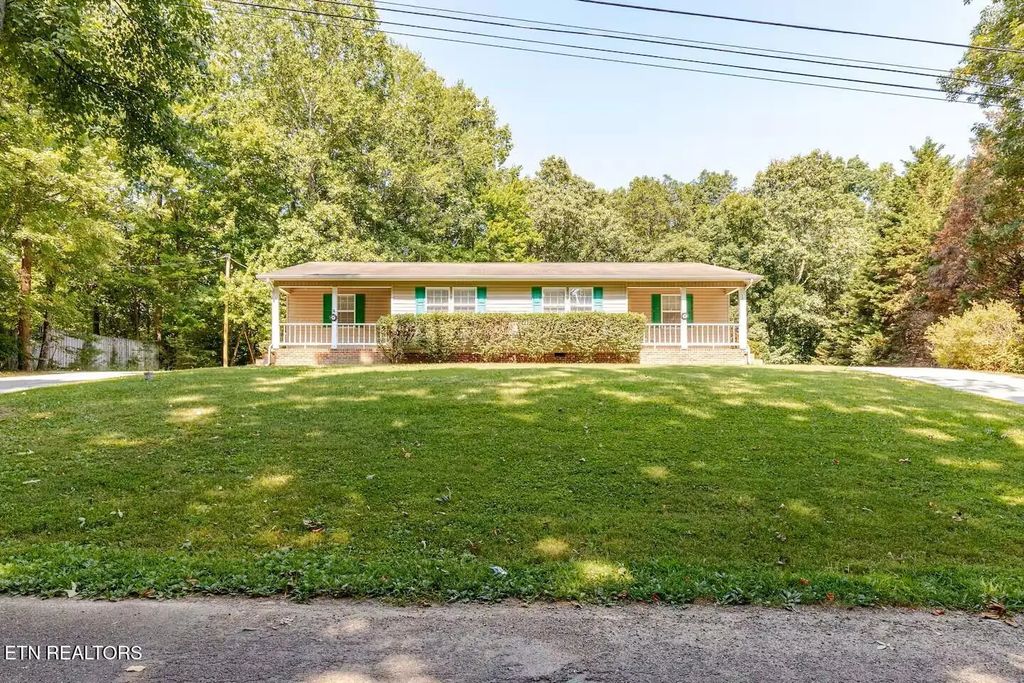 201 County Road 124, Athens
