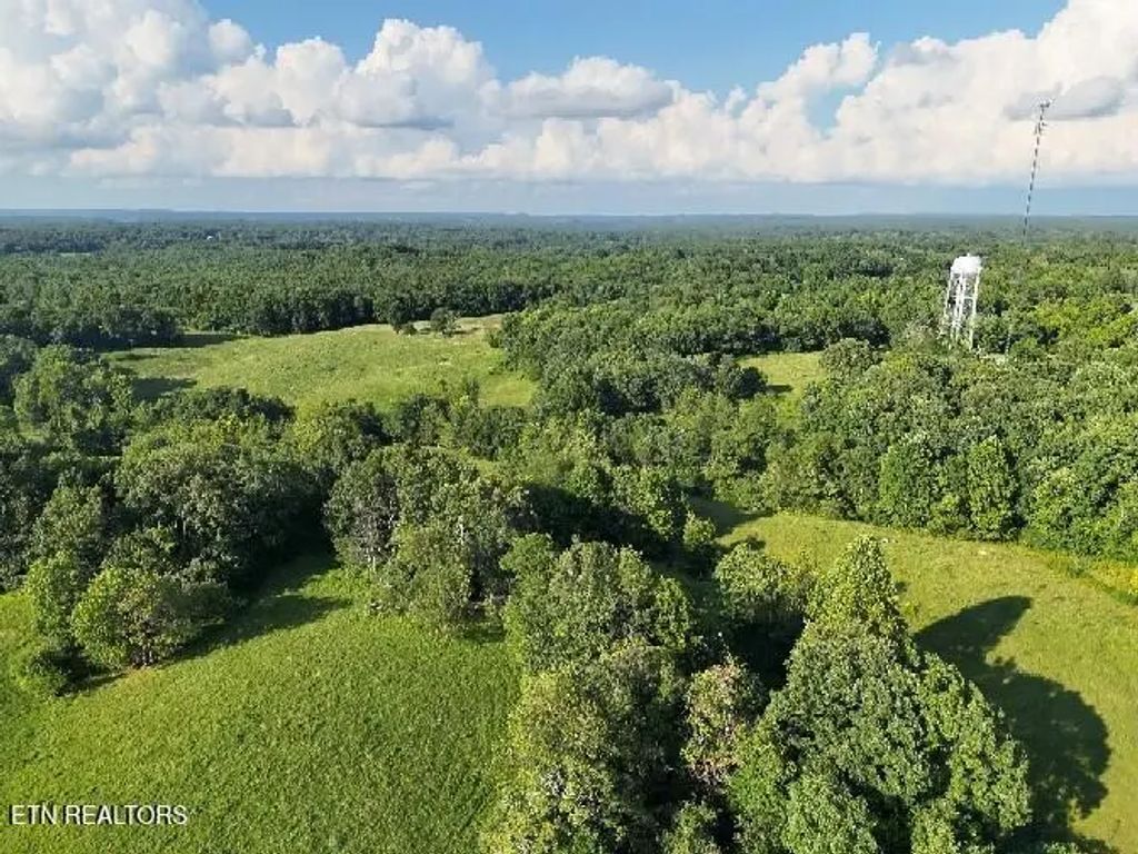 536 Ted Brooks Rd, Jamestown