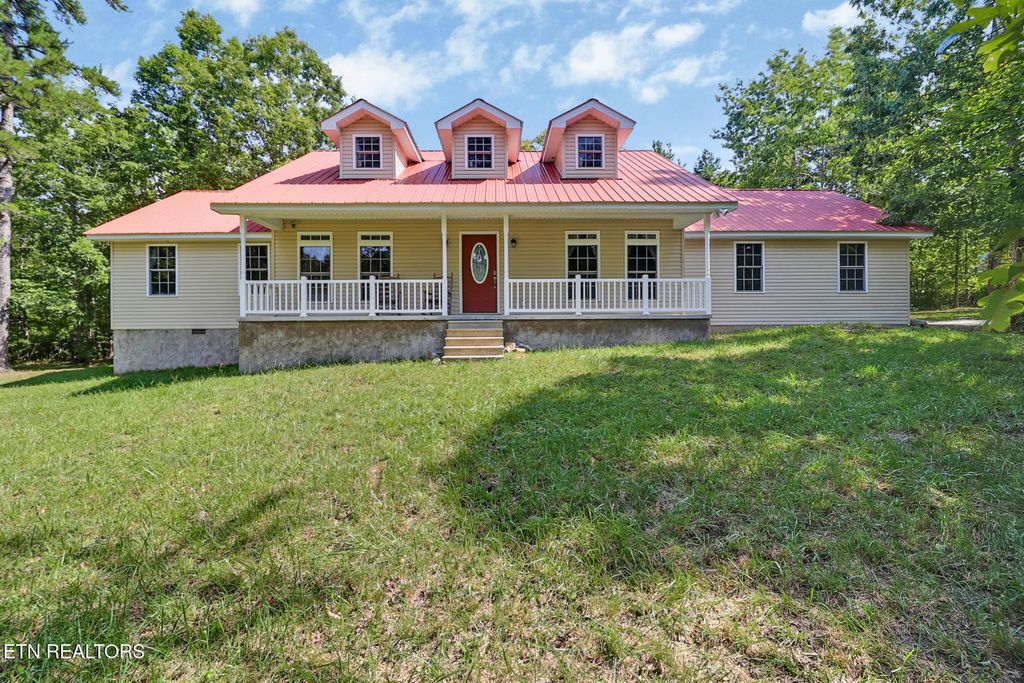 636 Timber View Rd, Pikeville