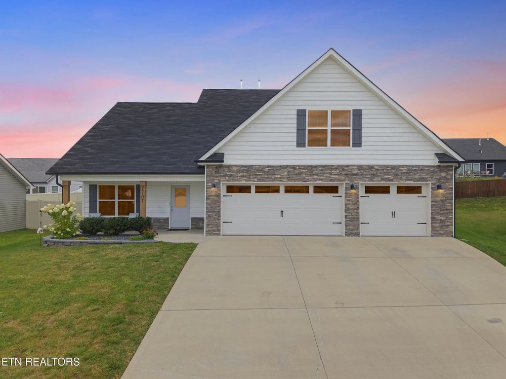 7707 Mossy Landing Lane, Knoxville