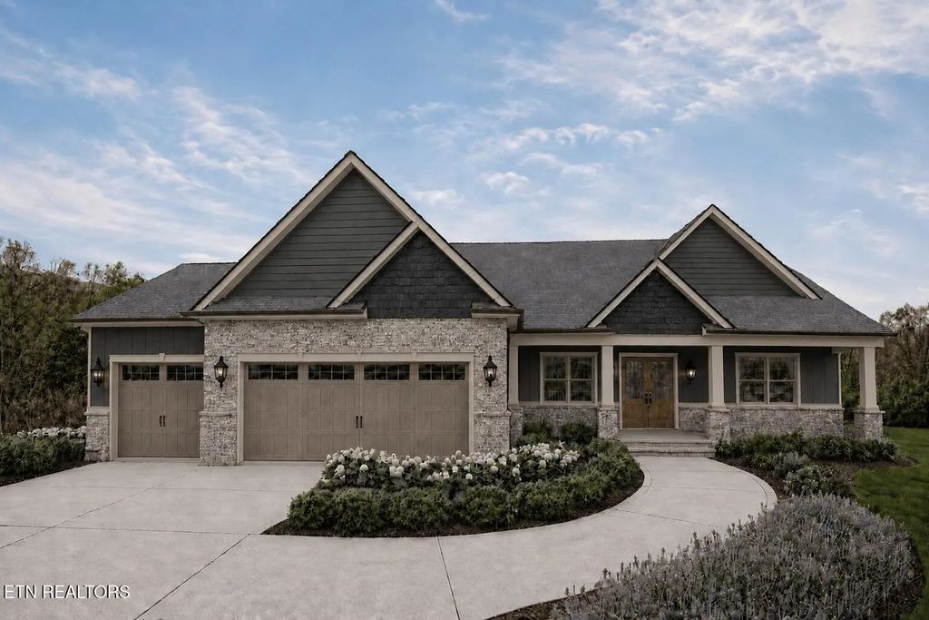 121 Cozy Manor Way, Clinton
