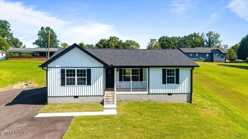1822 Loop Rd, LaFollette
