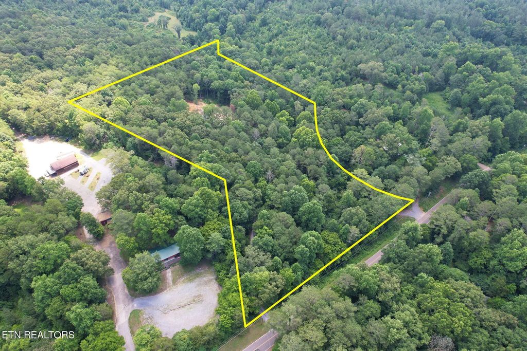 686 Welcome Valley Rd, Benton