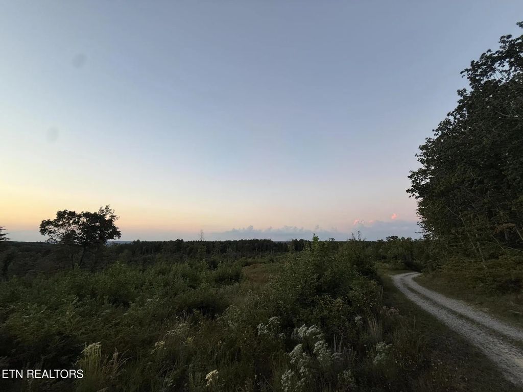 Flat Rock Rd, Jamestown