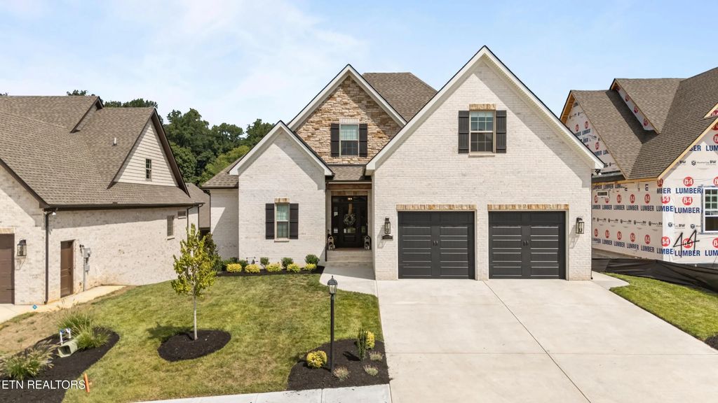 12011 Avery Manor Lane, Knoxville