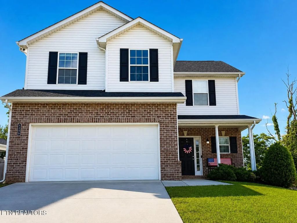 1209 Sky Top Lane, Powell