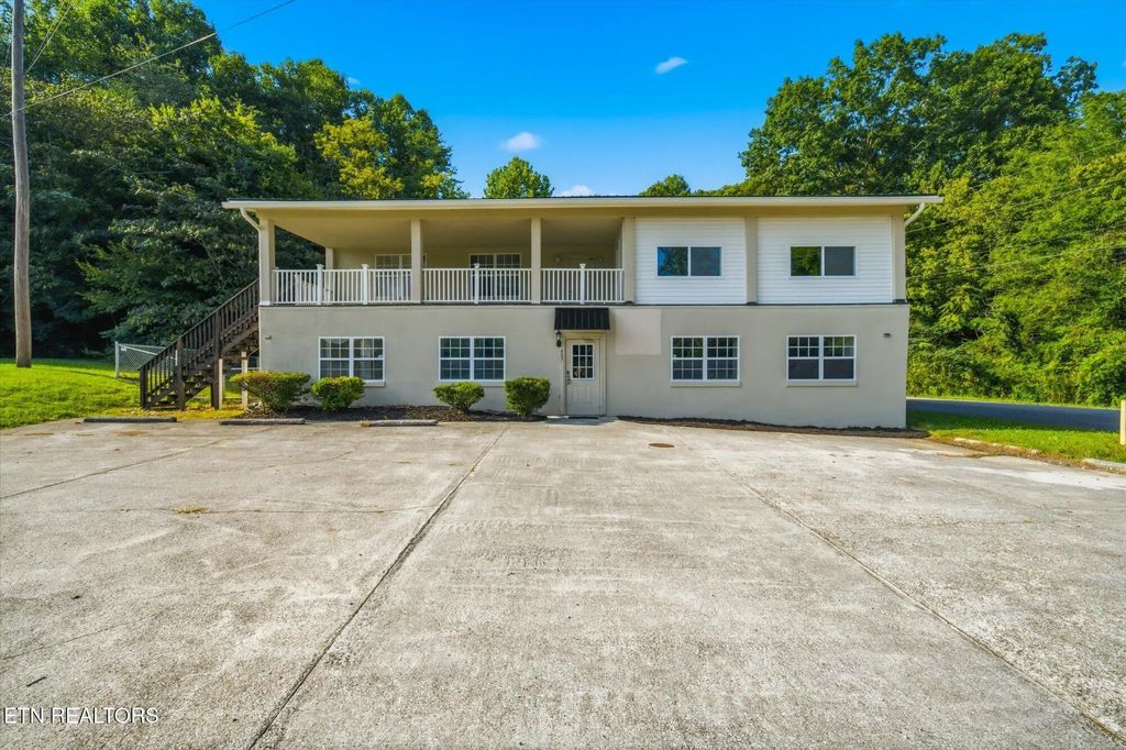 607 Old Tacora Hills Rd, Clinton